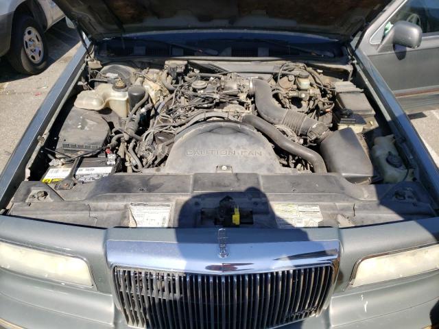 1LNLM82W1VY671800 - 1997 LINCOLN TOWN CAR S GRAY photo 7