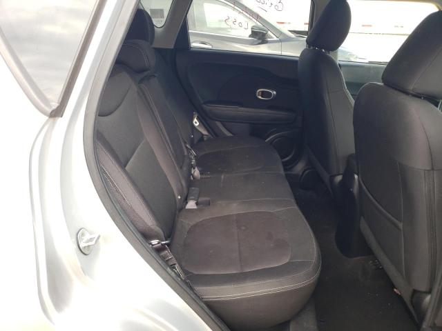 KNDJN2A22E7744814 - 2014 KIA SOUL SILVER photo 6