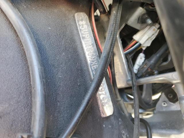 5VPDW36NXE3030974 - 2014 VICTORY MOTORCYCLES CROSS COUN WHITE photo 10