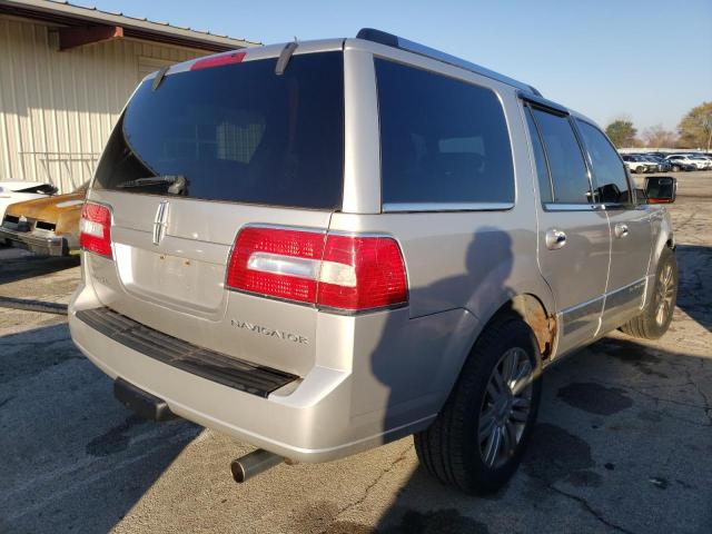 5LMFU28587LJ13206 - 2007 LINCOLN NAVIGATOR 银色 照片 4