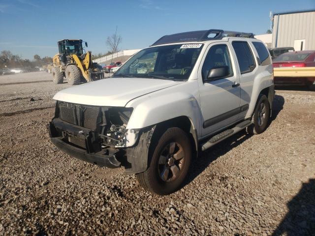 5N1AN0NU6DN823019 - 2013 NISSAN XTERRA X WHITE photo 2