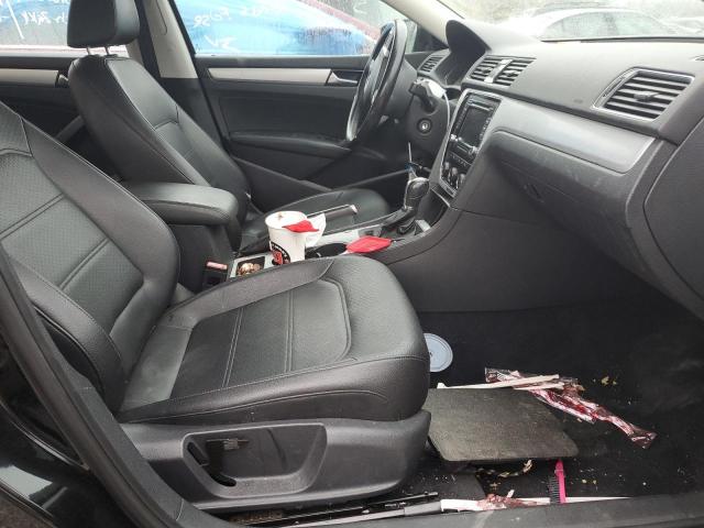 1VWBH7A37DC092681 - 2013 VOLKSWAGEN PASSAT SE 黑色 照片 5