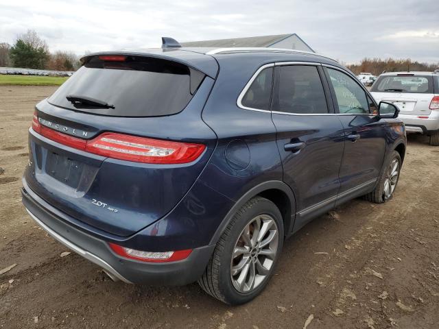 5LMCJ2D94HUL50145 - 2017 LINCOLN MKC SELECT BLUE photo 4