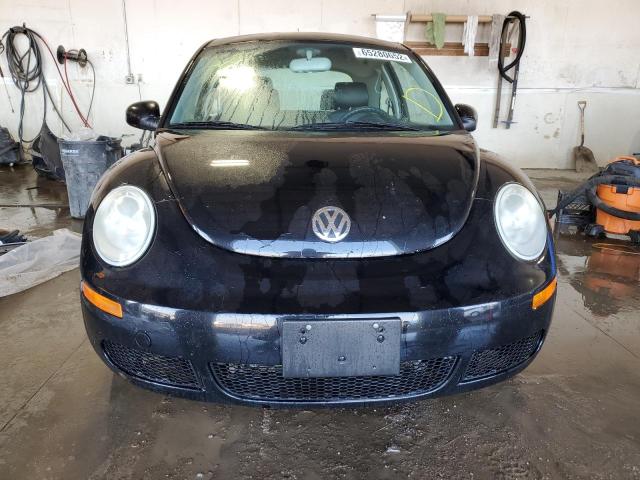 3VWPW3AG9AM020897 - 2010 VOLKSWAGEN NEW BEETLE 黑色 照片 9
