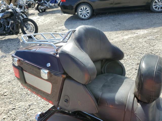 1HD1FC4107Y716527 - 2007 HARLEY-DAVIDSON FLHTCUI 紫色 照片 6