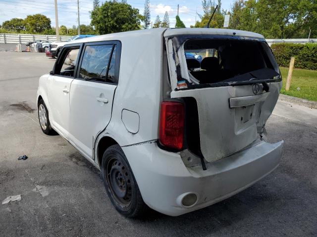 JTLKE50E381003682 - 2008 SCION XB WHITE photo 3