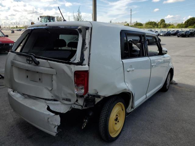 JTLKE50E381003682 - 2008 SCION XB WHITE photo 4