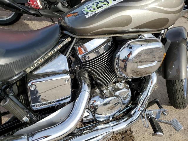 JH2RC44496M002759 - 2006 HONDA VT750 CDA GRAY photo 7