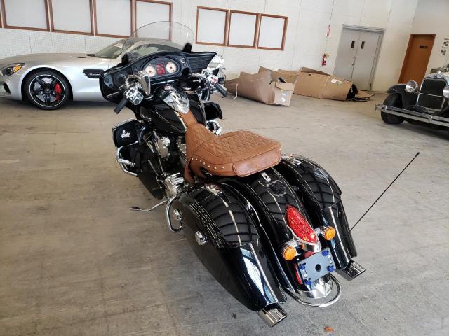 56KTRAAA8F3320653 - 2015 INDIAN MOTORCYCLE CO. ROADMASTER BLACK photo 3