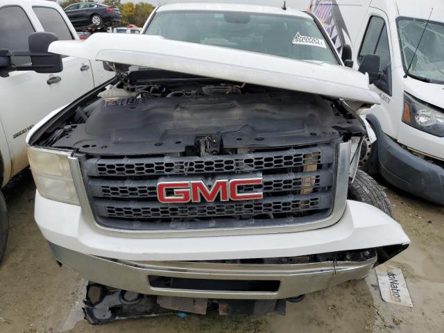 1GT413C83BF135801 - 2011 GMC SIERRA C35 WHITE photo 9