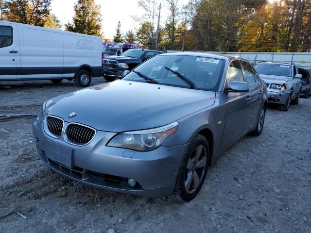 WBANF33556B999111 - 2006 BMW 525 XI GRAY photo 2