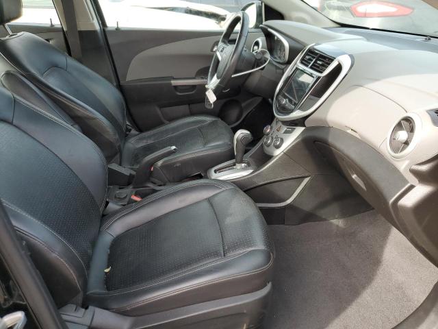 1G1JF5SB6K4132621 - 2019 CHEVROLET SONIC PREM CHARCOAL photo 5