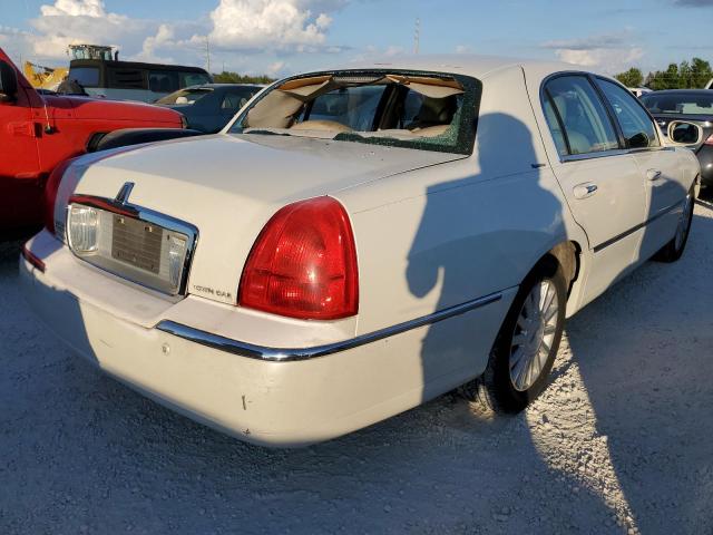 1LNHM82W53Y664173 - 2003 LINCOLN TOWN CAR S WHITE photo 4