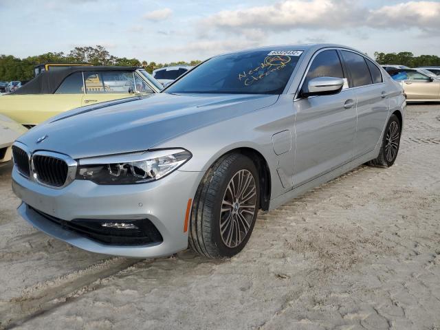 WBAJA9C57JB252943 - 2018 BMW 530E SILVER photo 2