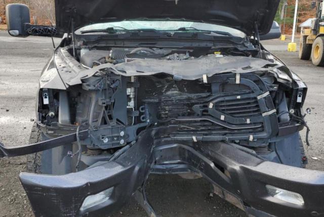 3C6UR5MJ7JG273528 - 2018 RAM 2500 SLT Qara foto 9