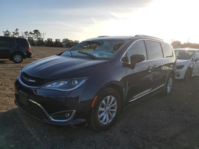 2C4RC1BG9JR353844 - 2018 CHRYSLER PACIFICA T BLUE photo 2