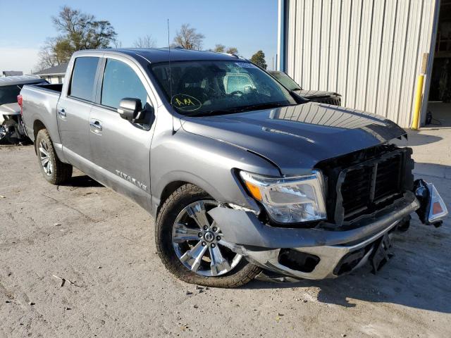 1N6AA1E55JN535144 - 2018 NISSAN TITAN SV SILVER photo 1