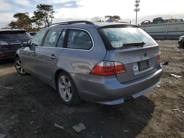 WBANN73506CN01529 - 2006 BMW 530 XIT SILVER photo 3