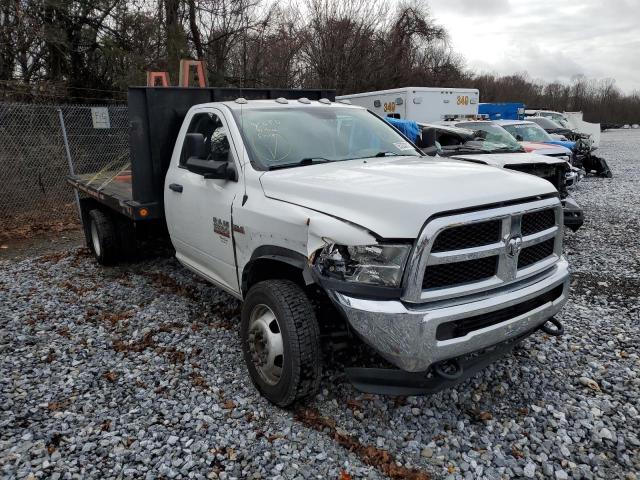 3C7WRNCJ1GG311866 - 2016 RAM 5500 WHITE photo 4