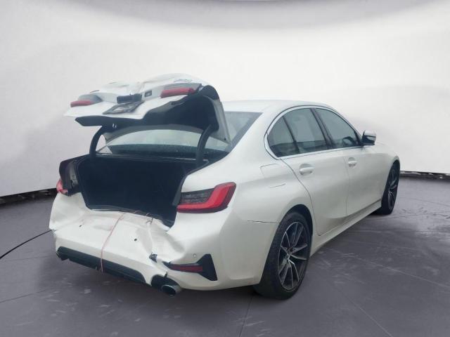 3MW5R7J06M8C11554 - 2021 BMW 330XI WHITE photo 4