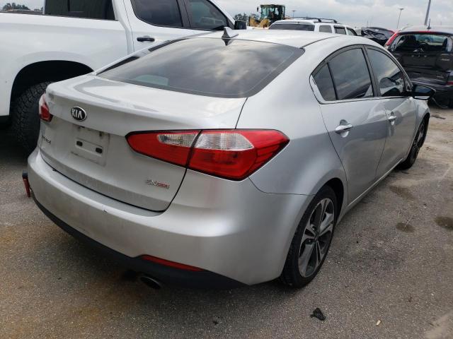 KNAFX4A8XG5545215 - 2016 KIA FORTE EX SILVER photo 4