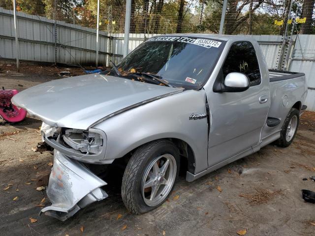 2FTZF0739YCB02309 - 2000 FORD F150 SVT L SILVER photo 2