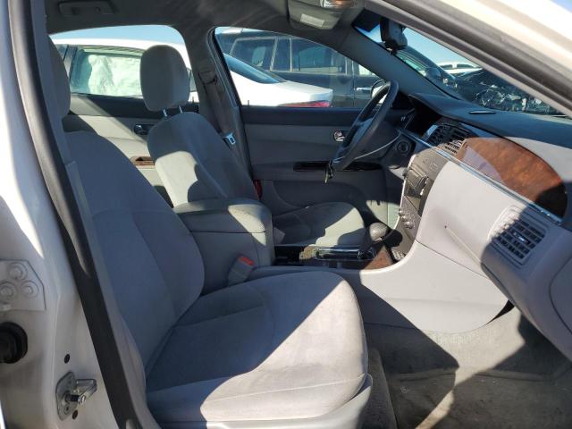 2G4WC582X71131581 - 2007 BUICK LACROSSE C WHITE photo 5