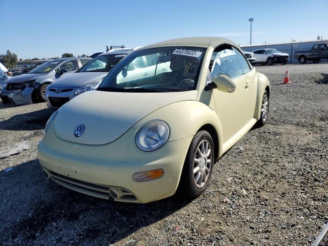 3VWCM31Y75M366031 - 2005 VOLKSWAGEN NEW BEETLE YELLOW photo 2