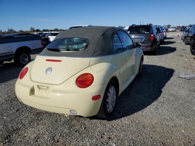 3VWCM31Y75M366031 - 2005 VOLKSWAGEN NEW BEETLE YELLOW photo 4