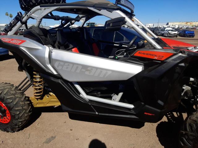 3JBVXAV2XLK000279 - 2020 CAN-AM MAVERICK X SILVER photo 9