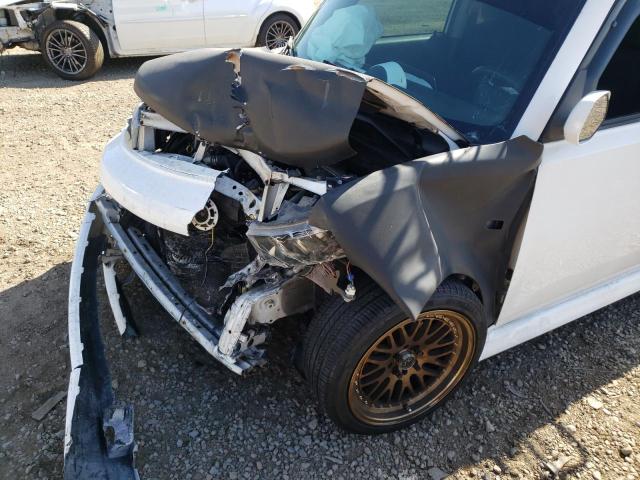 JTLKT334150196932 - 2005 TOYOTA SCION XB Beyaz fotoğraf 9
