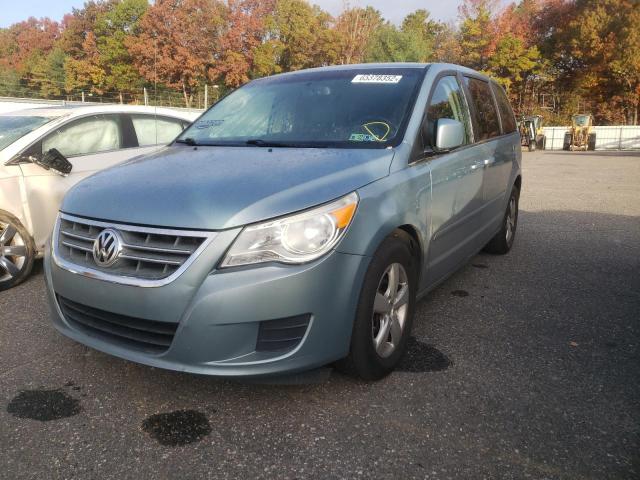 2V4RW3D19AR325110 - 2010 VOLKSWAGEN ROUTAN SE BLUE photo 2