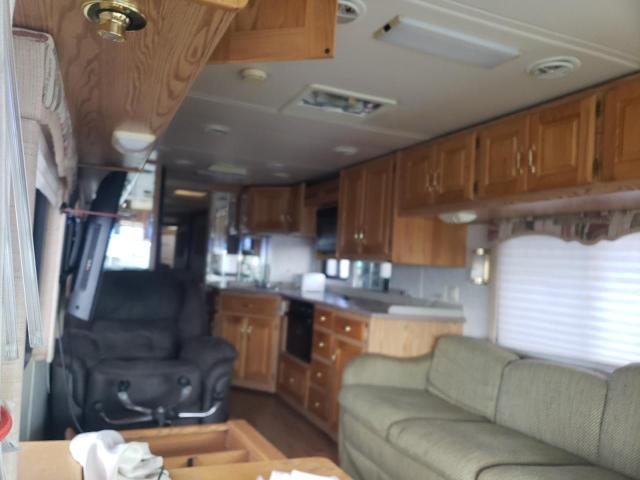 1RF12061612013820 - 2001 ROADMASTER RAIL DYANASTER WHITE photo 6