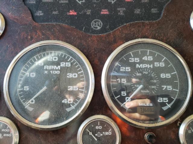 1RF12061612013820 - 2001 ROADMASTER RAIL DYANASTER WHITE photo 8