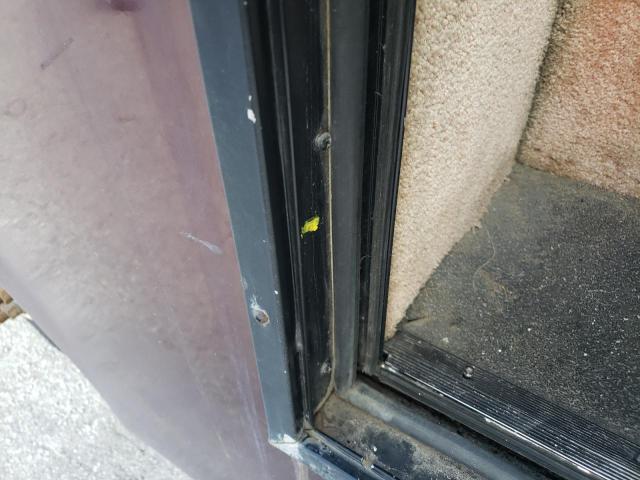 1RF12061612013820 - 2001 ROADMASTER RAIL DYANASTER WHITE photo 9