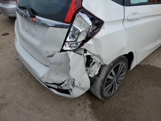 3HGGK5H8XKM719080 - 2019 HONDA FIT EX WHITE photo 9