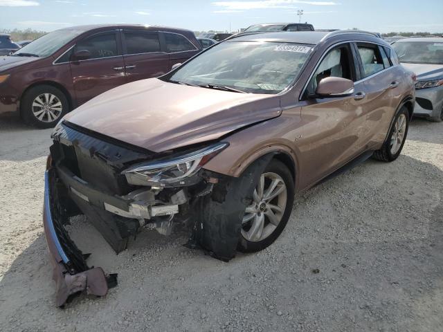 SJKCH5CP7JA059650 - 2018 INFINITI QX30 BASE TAN photo 2