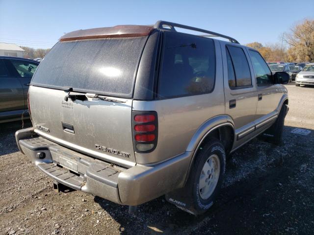 1GNDT13W712123001 - 2001 CHEVROLET BLAZER SILVER photo 4