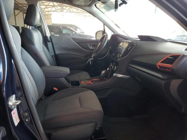 JF2SKAPC7KH576358 - 2019 SUBARU FORESTER S BLUE photo 5