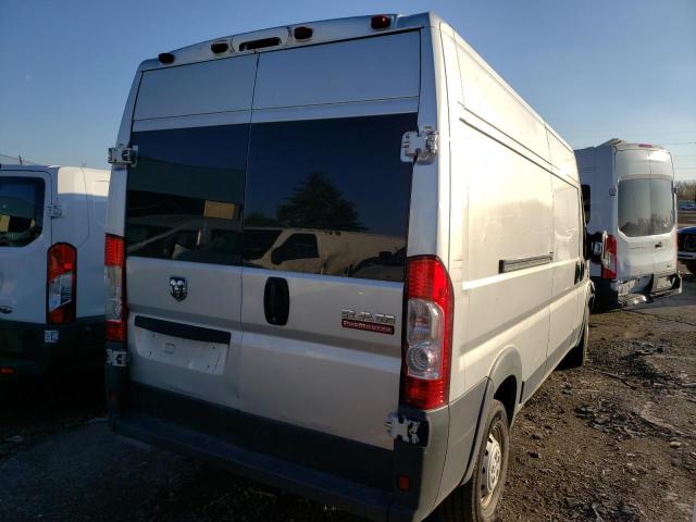 3C6TRVDG0JE129413 - 2018 RAM PROMASTER SILVER photo 4