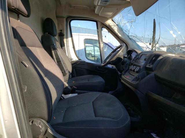 3C6TRVDG0JE129413 - 2018 RAM PROMASTER SILVER photo 5