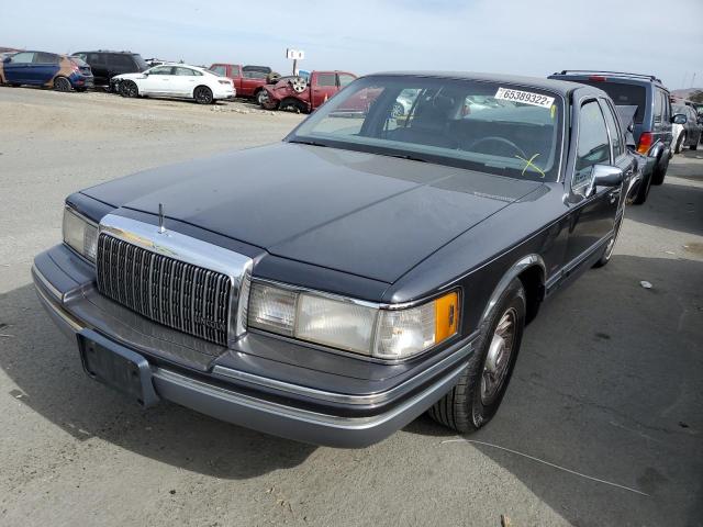 1LNLM83W5PY771867 - 1993 LINCOLN TOWN CAR C GRAY photo 2