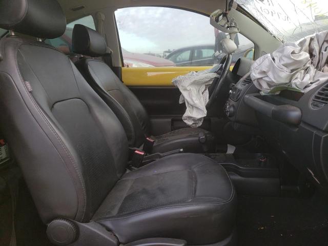 3VWRW31C09M505821 - 2009 VOLKSWAGEN NEW BEETLE 黄色 照片 5