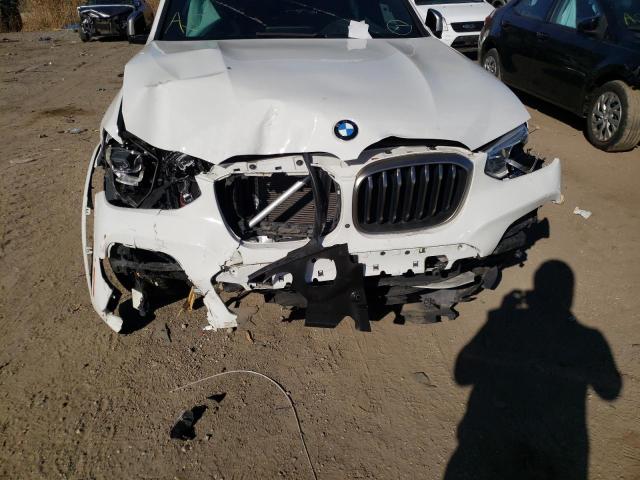 5UXTS3C55J0Y94819 - 2018 BMW X3 XDRIVEM WHITE photo 9