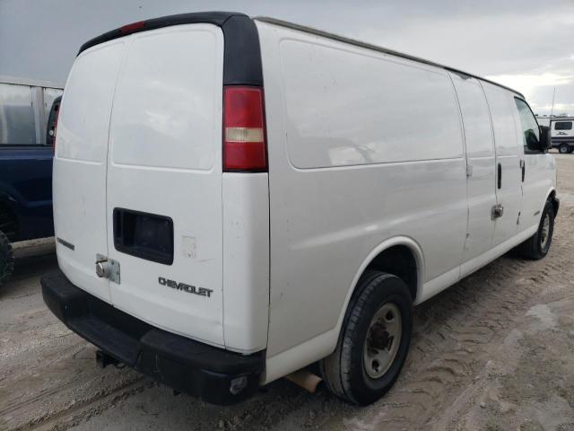 1GCHG39U731152281 - 2003 CHEVROLET EXPRESS 35 WHITE photo 4