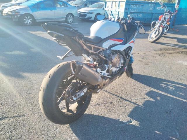 WB10E2304N6F67812 - 2022 BMW S 1000 RR TWO TONE photo 4