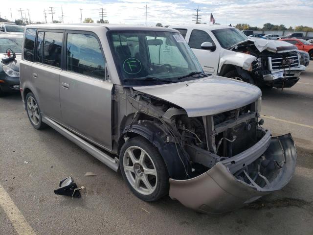 JTLKT334850189024 - 2005 TOYOTA SCION XB Gri fotoğraf 1