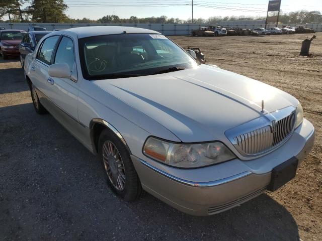 1LNHM82WX6Y606631 - 2006 LINCOLN TOWN CAR WHITE photo 1