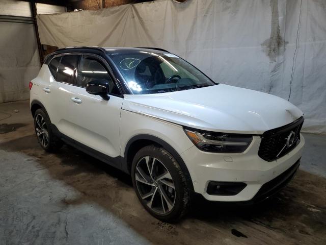 YV4162XZ0K2008848 - 2019 VOLVO XC40 T5 MO WHITE photo 1