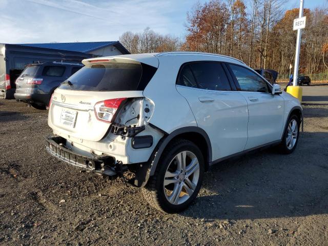 WDCTG4GB8FJ172278 - 2015 MERCEDES-BENZ GLA 250 4M WHITE photo 4